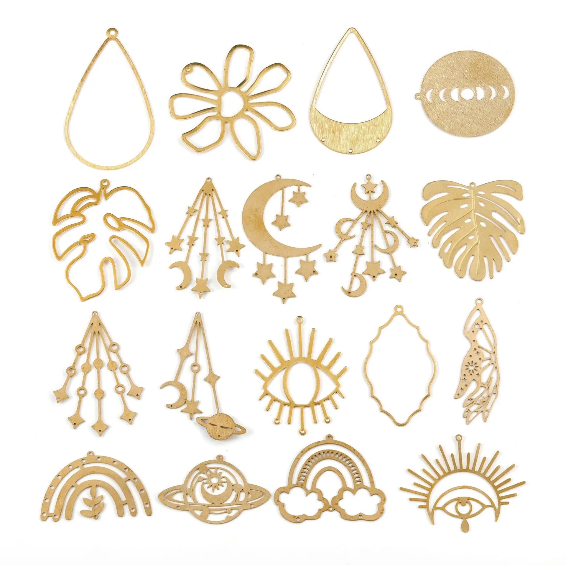 Brass Accessories DIY Moon Crystal Suncatchers for Window Decor Indoor Outdoor Ornament Prism Suncatchers Gift