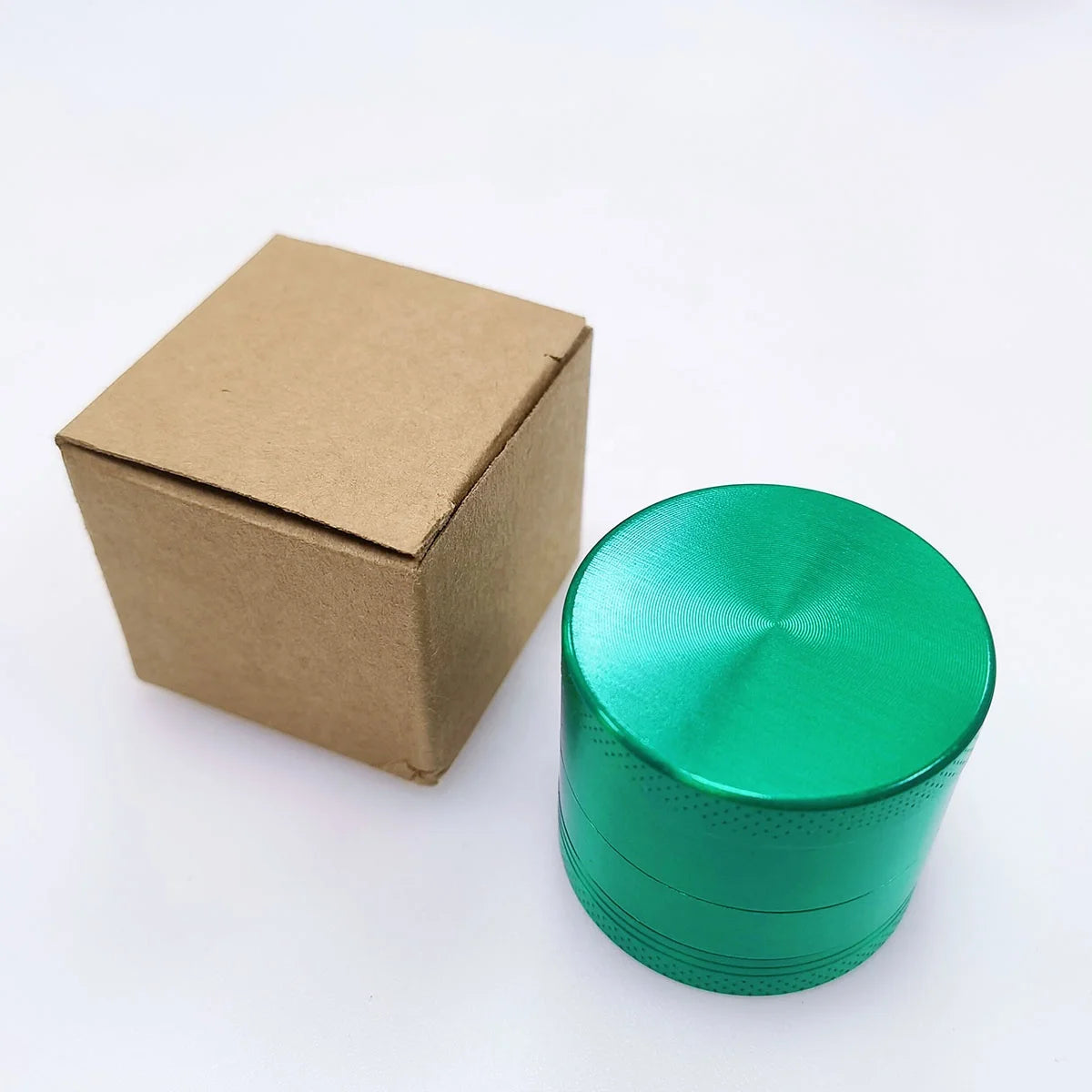 Factory Direct M2C 63Mm Zinc Alloy Smoke Grinder Hand Cranked Colorful Gradient Color Smoke Grinder Pipe With Drawer