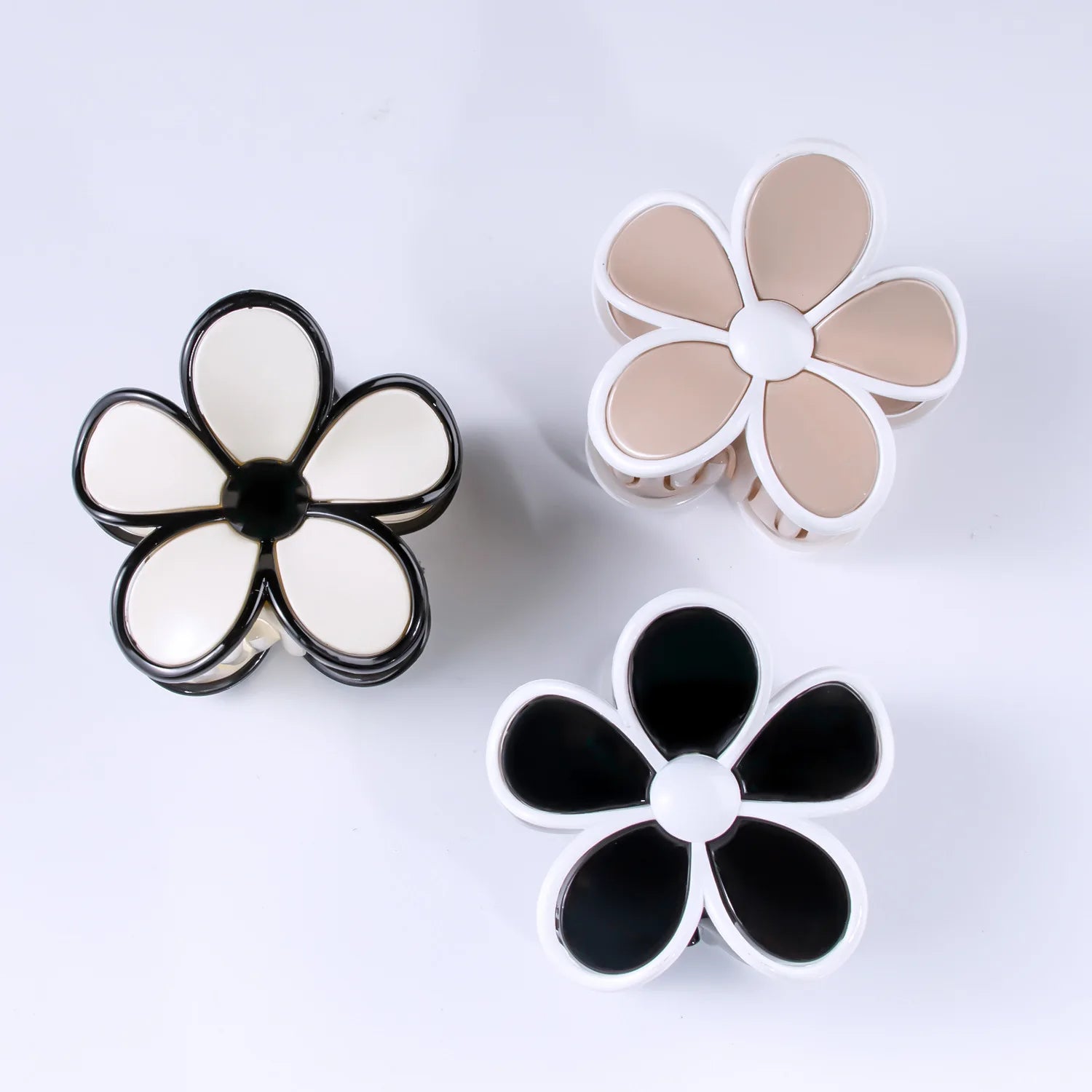 2026 New Flower-shaped Plastic Ganchos Para El Cabello Hair Clips Ornament Shark Clip Simple Five-petal Flower Hair Accessories