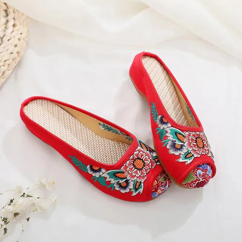 Women's New Round Toe Embroidered Retro Loafers Lightweight Comfortable Ladies' Casual Shoes Non-slip Breathable Walking Shoes