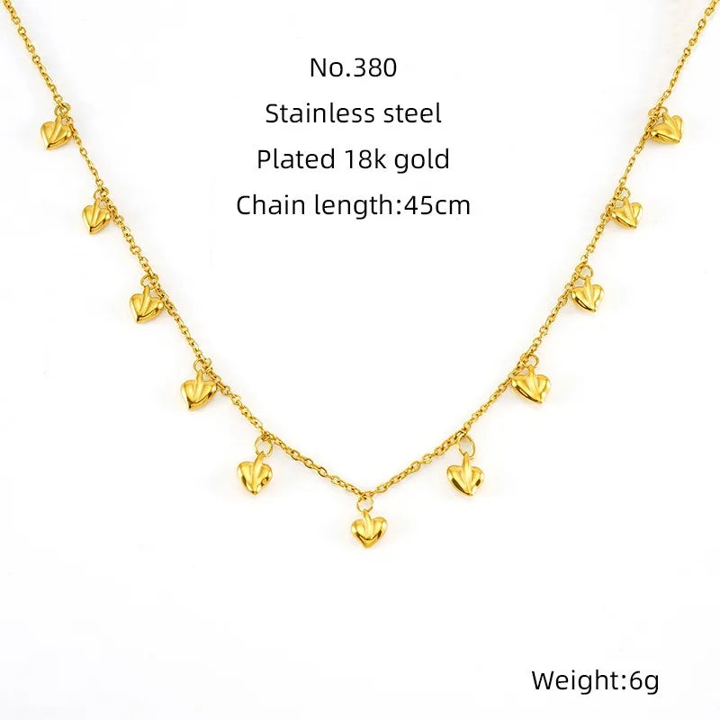 Necklaces Female Niche Design Advanced Sense Heart Pendant Gold Geometric Titanium Steel Choker Collarbone Chain