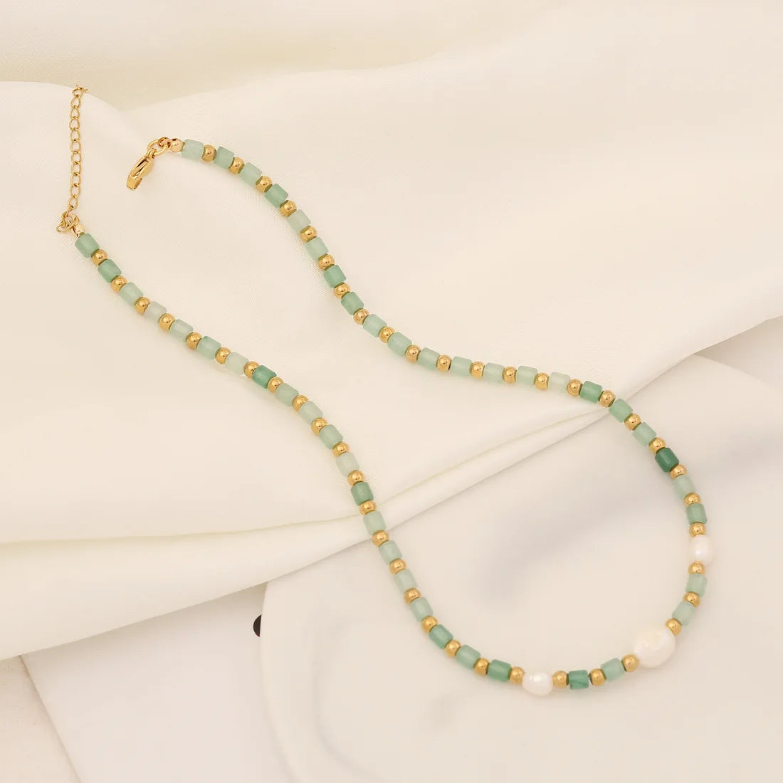 New Fashion Boho Pearl Charm Simple Necklace for Women Stainless Steel Gold Beads Natural Quartz Gemstone Chic Beaded Gift