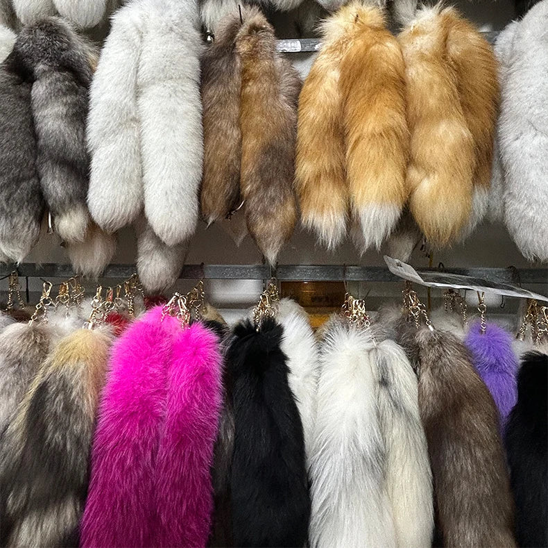 Real Fox Fur Tail Keychain Fluffy Animal Tail Pendant Luxury Bag Charm Car Key Ring Cosplay Decoration Accessories Gift