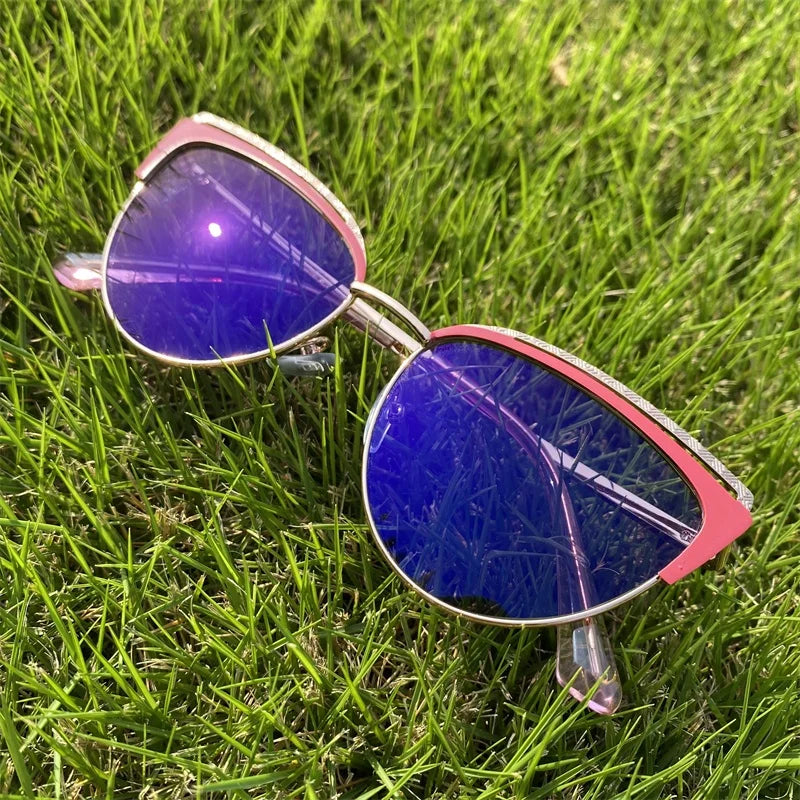 Women Cat Eye Photochromic Anti Blue Light Glasses Metal Fashion Lunettes Photogray Femmes Luxe Durable Eyeglasses Frames 2026