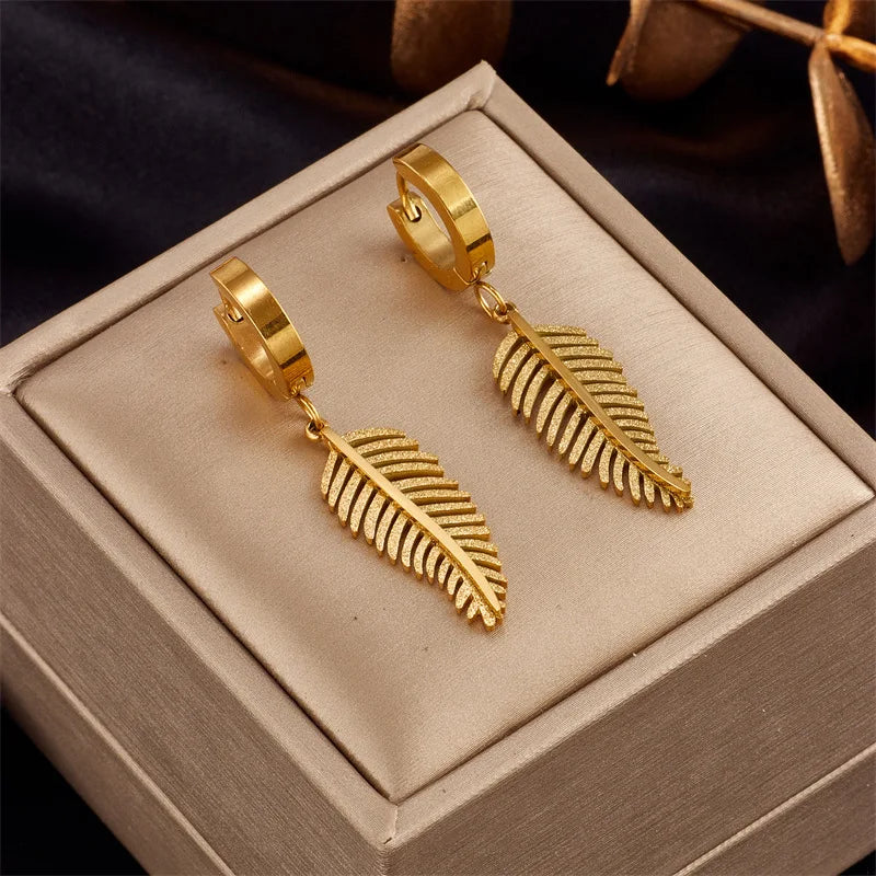 Fashion Jewelry Fade Resistant Stainless Steel Leaf Pendant Gold Plated Earrings for Women Men