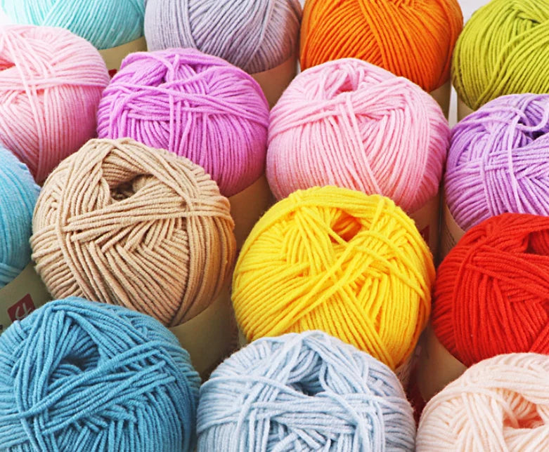 Charmkey Dyed Thick Yarn Organic Combed Super Soft 4ply 60% Cotton Yarn Milk Cotton for Knit Sweaters and Dolls