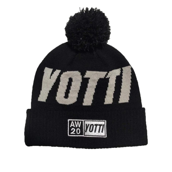 BSCI Wholesale Custom PVC Patch Logo Unisex Plain Winter Hats Cap BeanieMen Women Acrylic Jacquard Skull Knit Pom Pom Beanies
