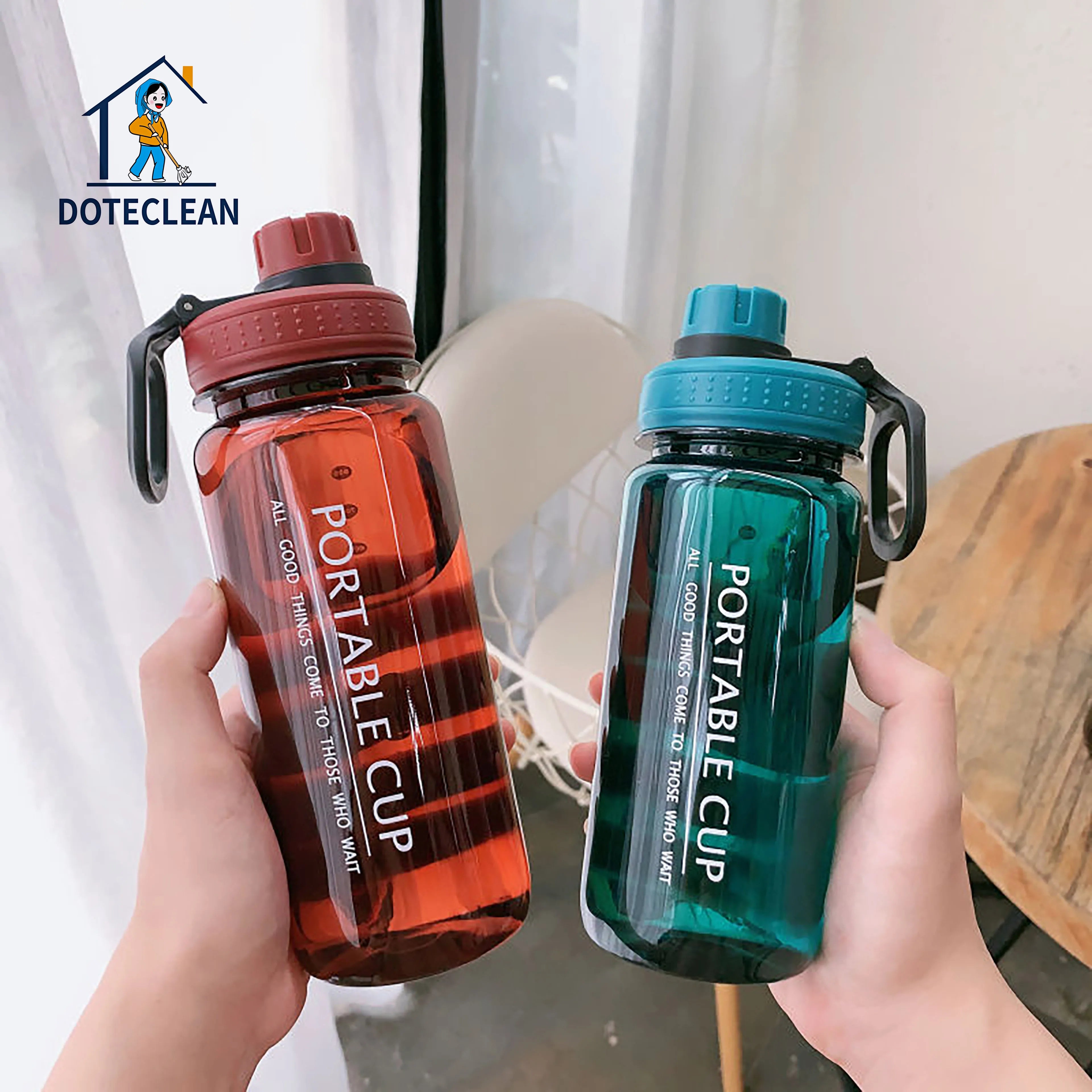 Eco-friendly 600 mL BPA Free Gym Clear Tritan Drinking Plastic Sports Water Bottle with Mobile Phone Bracket