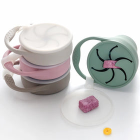 New Arrival Foldable Silicone Cups with Lid Toddler Kids' Snack Storage Container Baby Gift Collapsible Cup Catcher