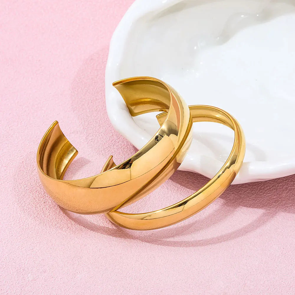 High End 18k PVD Gold Plated Chunky Cuff Bracelet Women Trendy Irregular Cambered Surface Stainless Steel Gifts Wholesale