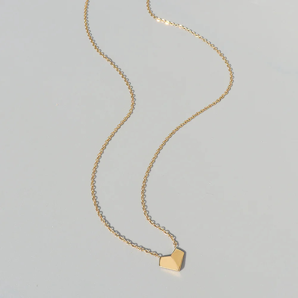 New Trendy Dainty Simple Fashion Jewelry Gold Plated Stainless Steel Heart Pendant Necklace