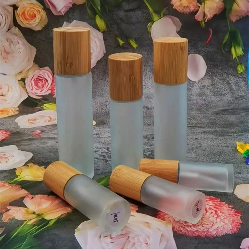 Stock Empty 15ml 30ml 50ml Eco Friendly Frosted Glass Bamboo Spray Serum Airless Pump Bottle Lotion Bamboo Wood Cover