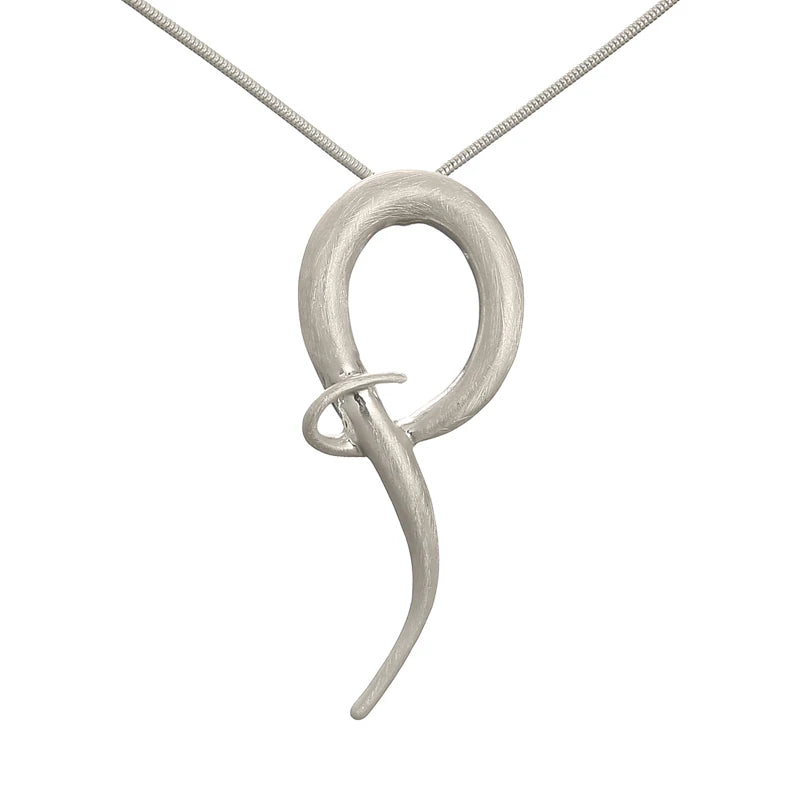 Brush Twist Snake Alloy Pendant Necklace for Women