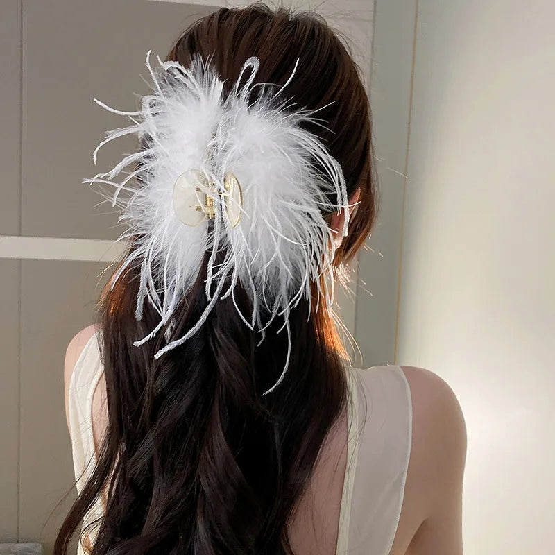 Elegant Black White Feather Hair Clip Claw Hair Accessories Simple Back Head Ponytail Acrylic Acetate Hair Clip