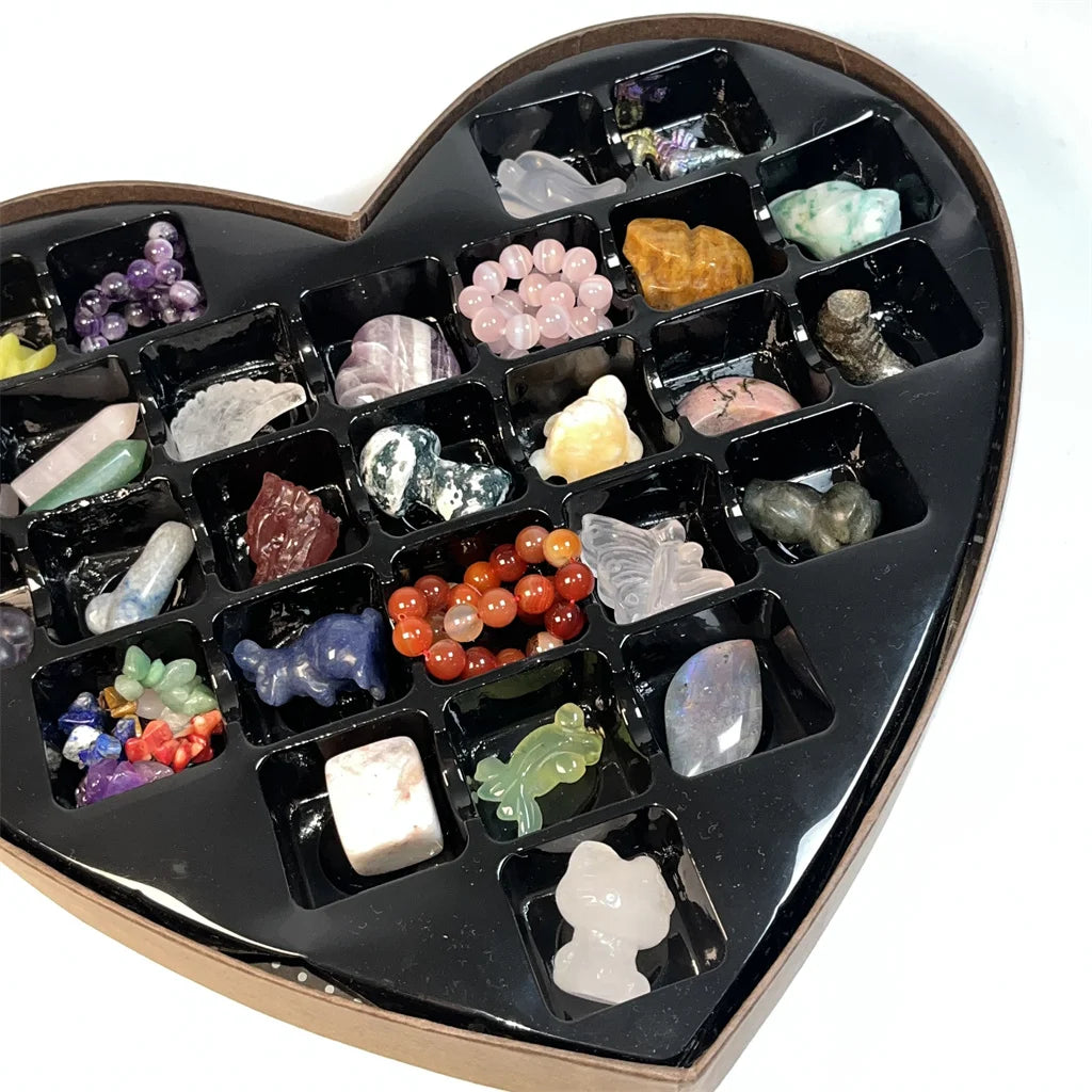 Festival Valentines Day Gift Natural Healing Crystal Random Carvings Hearts With Bracelets Mystery Boxes for Gift