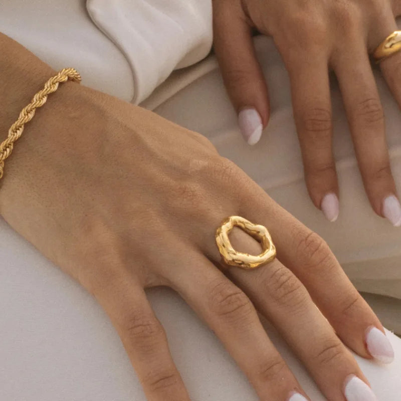 Wholesale Custom Women Jewelry 18k Gold Plated Stainless Steel Waterproof Irregular Circle Finger Ring