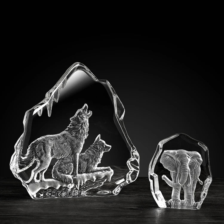 Shining 3D Laser Engraved Wolves Crystal Sculpture Iceberg Crystal Iceberg for Souvenir Gift