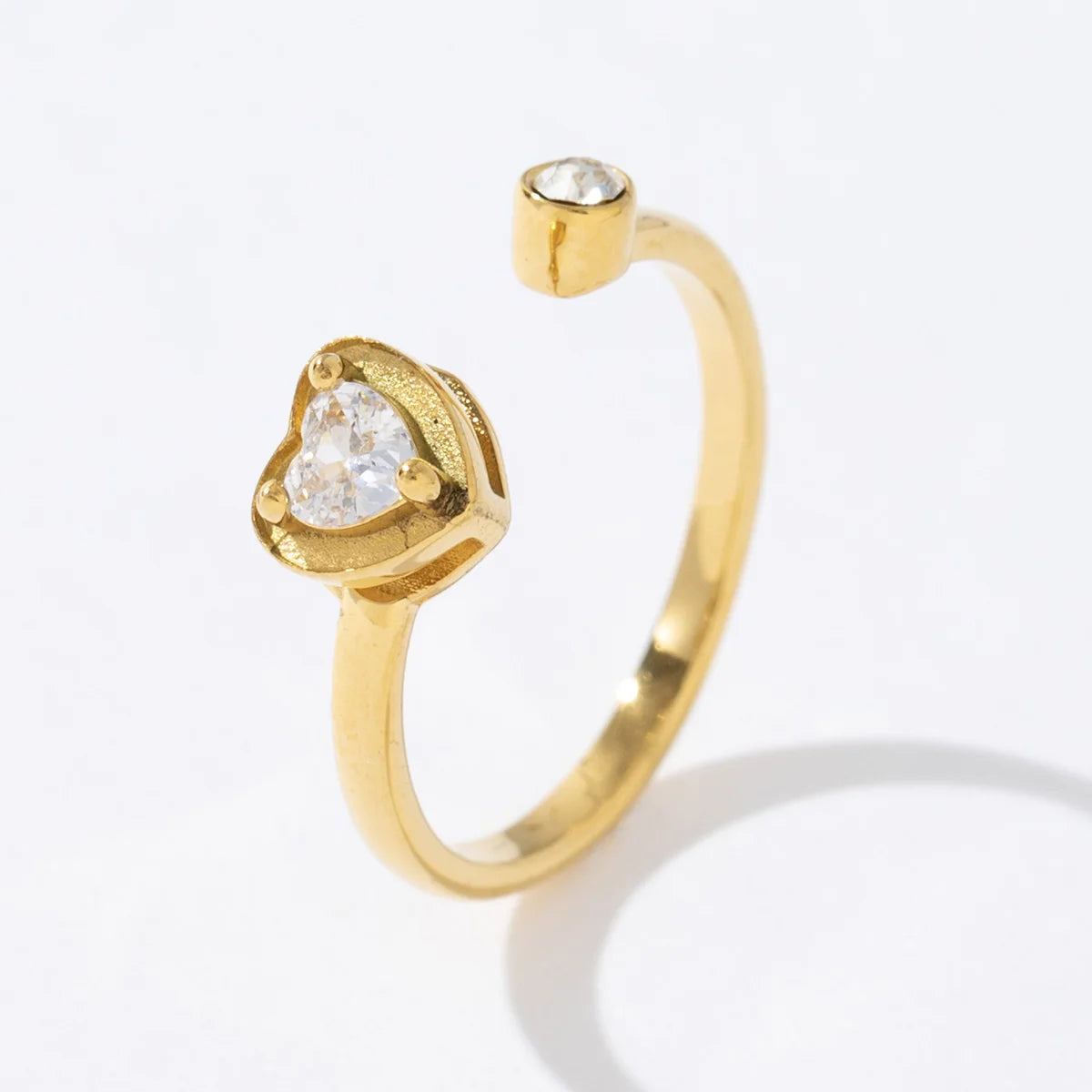 Hot Selling Classic Design Stainless Steel Plated 18K Gold White Heart Zircon Open Ring