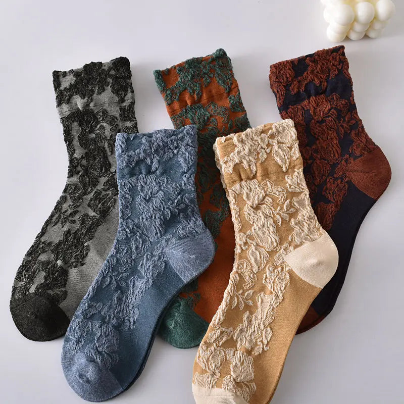 Wholesale High End Custom Made logo Socks Womens Mid Tube Autumn Winter New Retro Relief Three Dimensional Pattern Socks