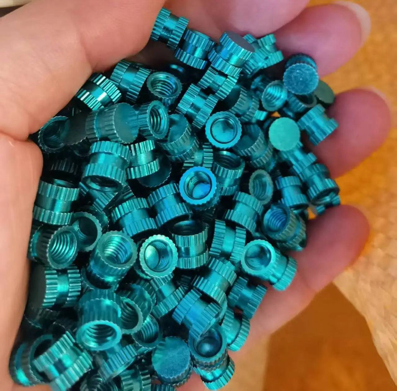 Custom Manufacturer Many Color Choice Brass Round Thumb Insert Nuts