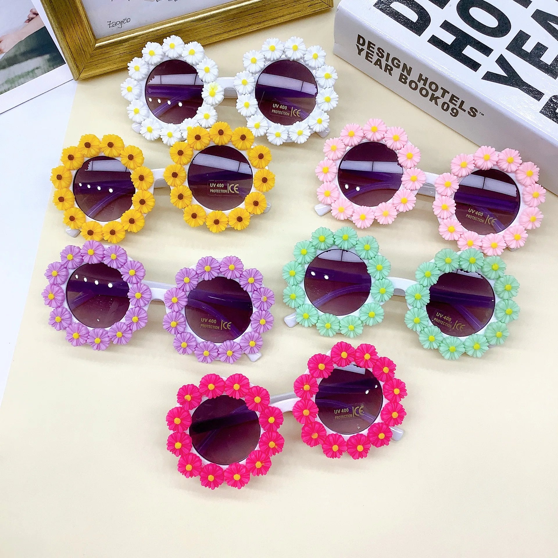 2025 New Sunflower for Daisy Sunglasses for Children UV400 PC Green Purple Blue Personalized Sticky Flower Glasses for Outings
