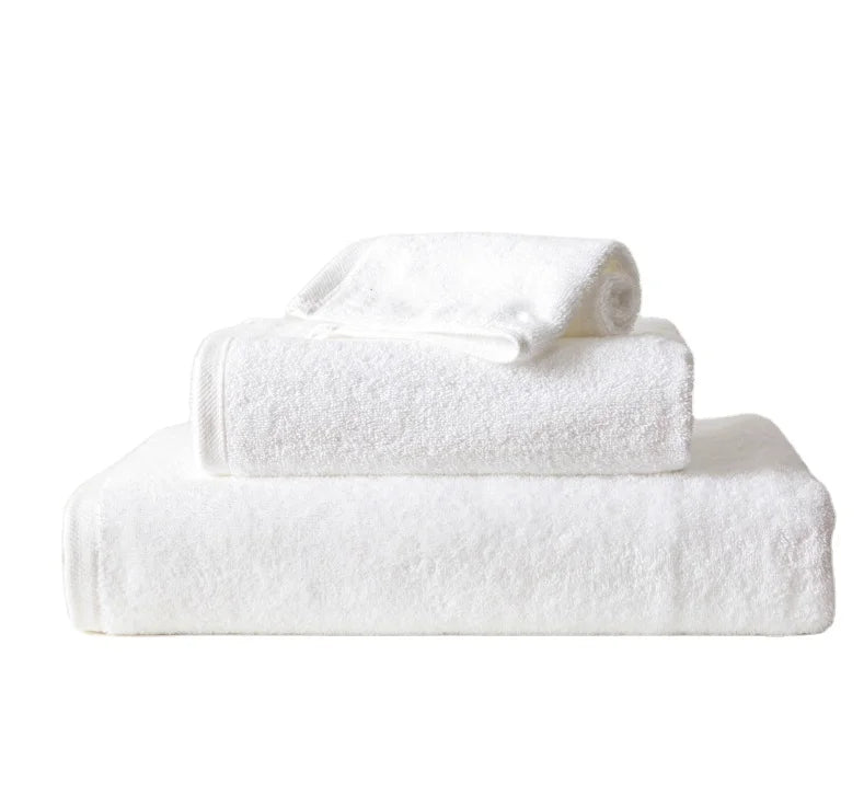 Wholesale 100% Cotton Bath Towels White Soft Hotel Set with Plaid Pattern Nonwoven Technics