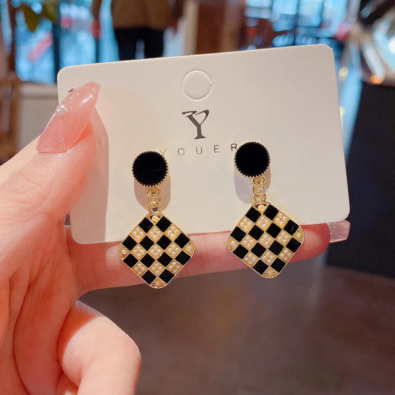 2022 Earrings Women Trendy Geometric Checkerboard Pearl Stud Earrings High End Silver Needle Summer 2022 Earrings