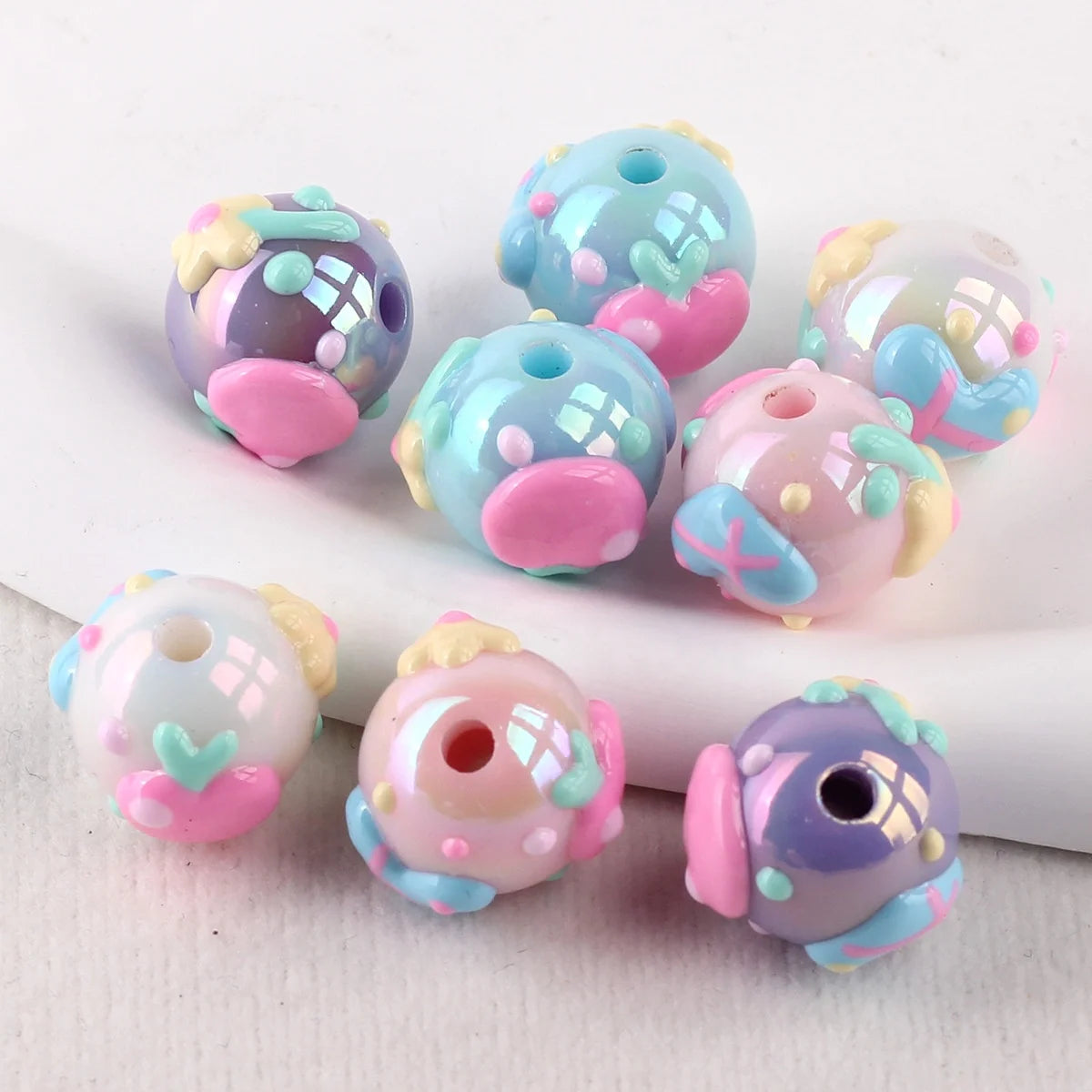 Wholesale  DIY Hand Painted Beads Manufacturer Loose  Acrylic Beads for Phone Chain Necklace Bags Cloth Making
