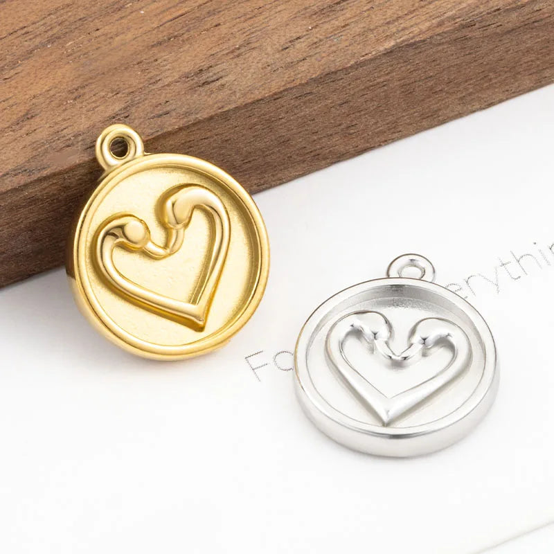 18K Gold Plated Heart-Shape Swen Elements Pattern Round Pendants Stainless Steel Jewelry Findings & Components for Necklace