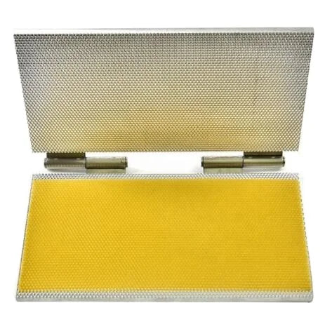 Notebook Style Manual Portable Bee Wax Mold Aluminum Alloy Casting Mould Embosser Beeeswax Foundation Machine