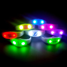 Free Sample Party Night Club Music Sound Led Bracelet Motion Flashing Colorful Light up Led Bracelet for Beach Concert Party