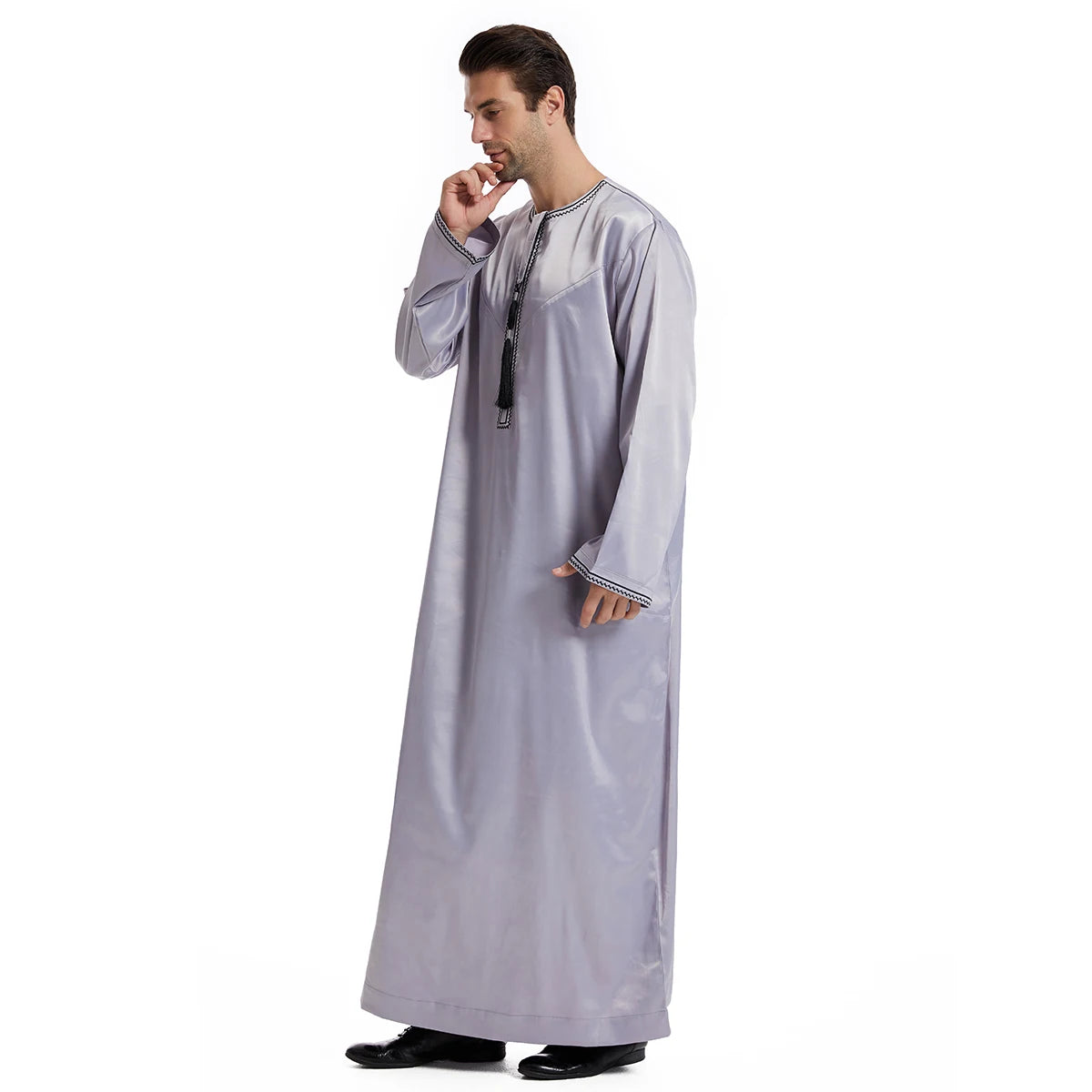 2024 Casual Islamic Clothing Fashion Dress for Men Saudi Arabia Kaftan Abaya Qamis Jubba Thobe Thobe Pour Homme Polyester