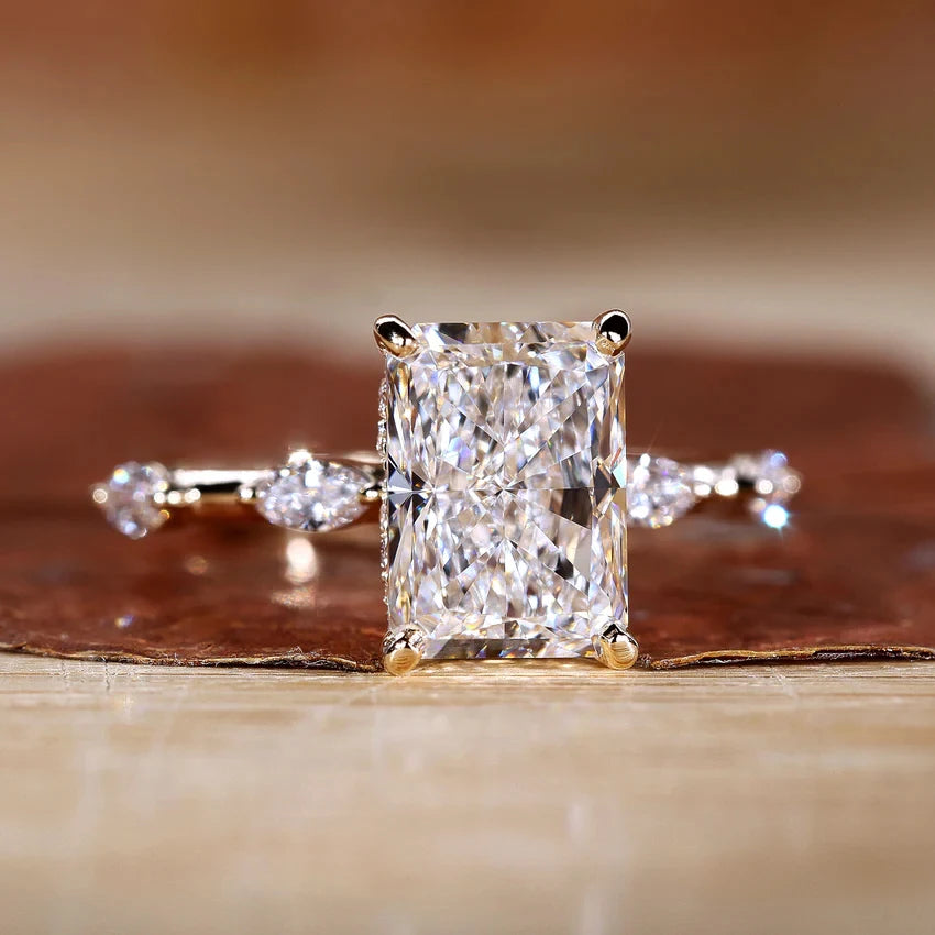 New Design Vvs Moissanite Side Diamond  Engagement Rings Women Wholesale 925 Silver Radiant Cut Diamond Ring Jewelry