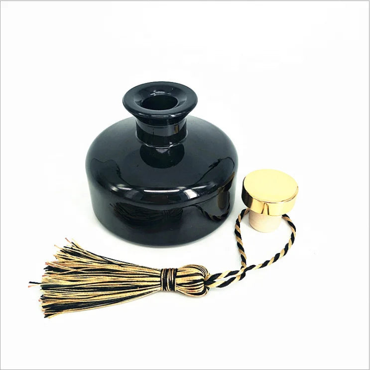 Custom Made High End Vintage Decorative Aroma Diffuser Bottle Reed Diffuser Glass Bottle