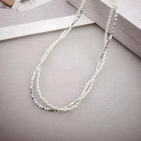 Wholesale Double Layer Silver Scraps Choker Necklace Natural Stone White Resin Round Necklace for Women