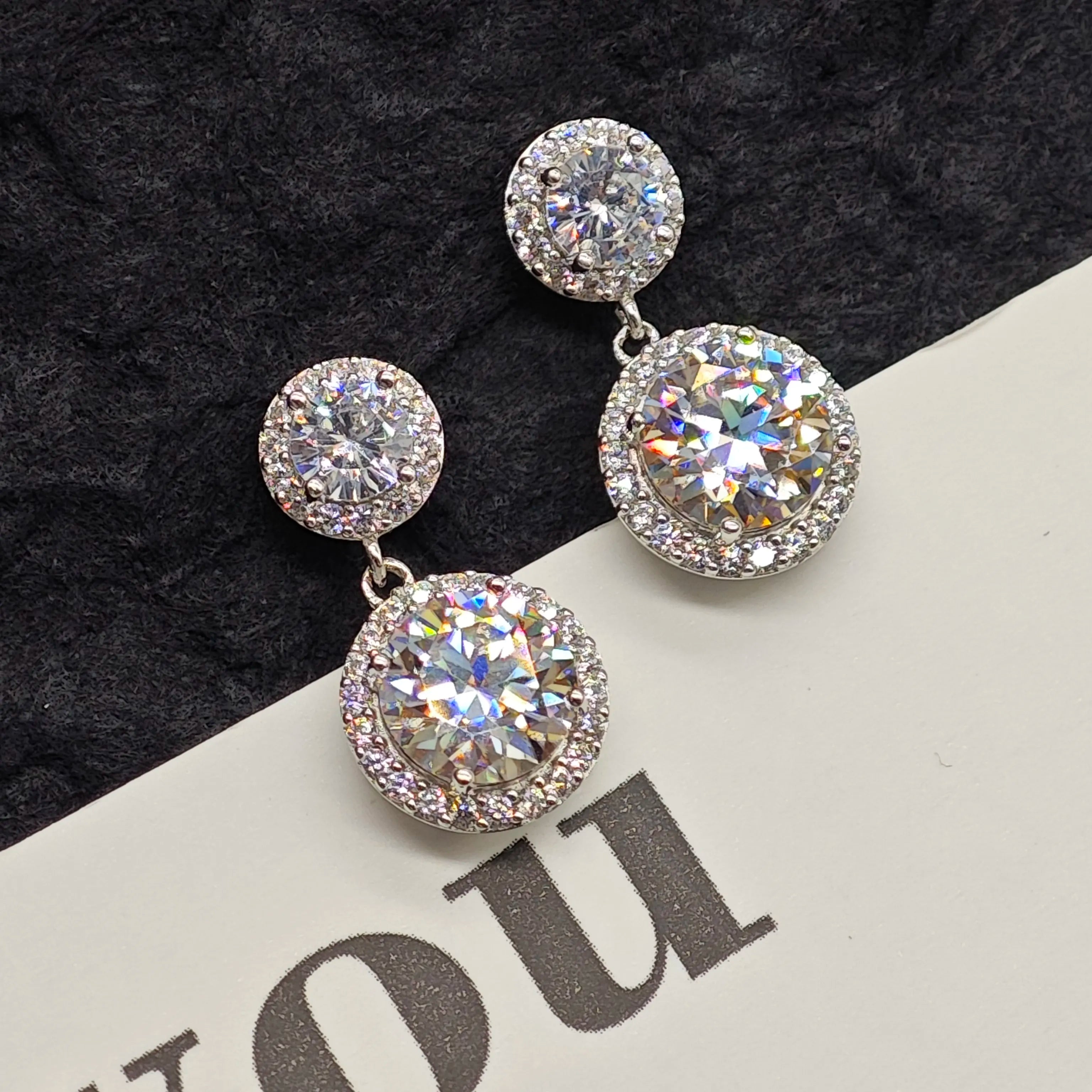 Ilona Luxury Vintage Heart Shape 925 Silver Plated Moissanite Stud Earrings with Claw Setting for Women