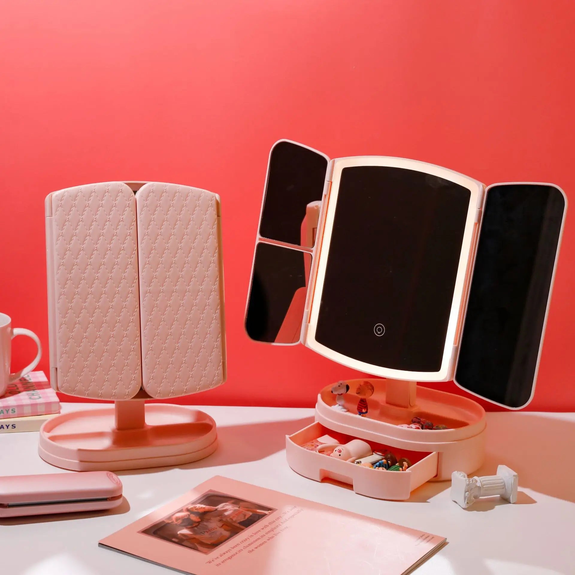 Folding Lighted Cosmetic Mirror Personalized Double-Sided Square Desktop Makeup Mirror