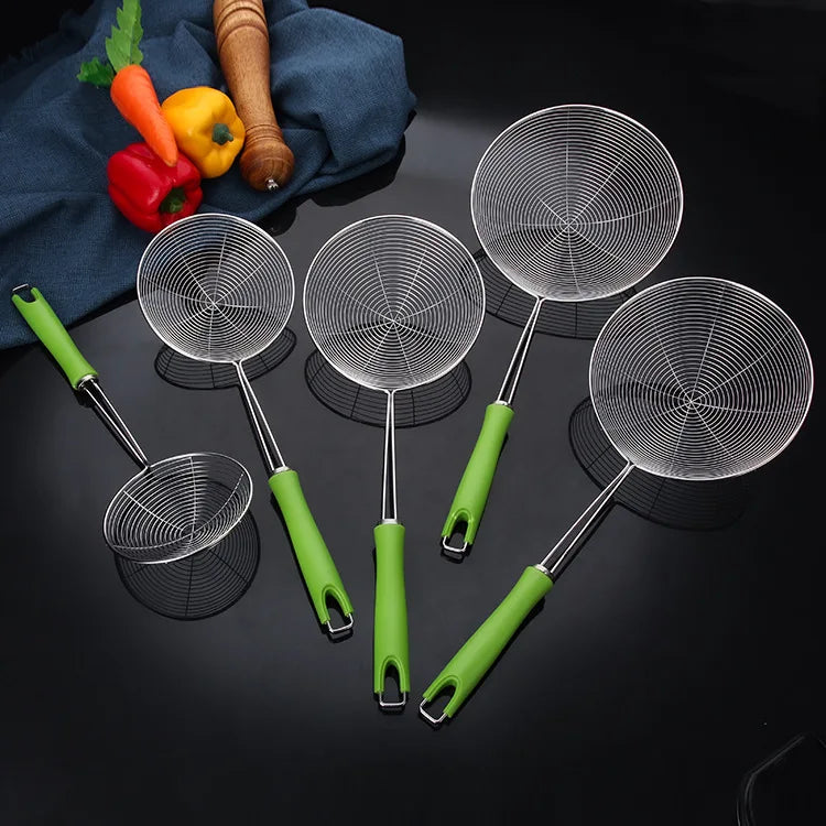 2023 New Hot Selling Kitchen Metal Food Frying Pasta Sliver Mesh Spider Strainer 18/8 Stainless Steel Skimmer Colander Spoon