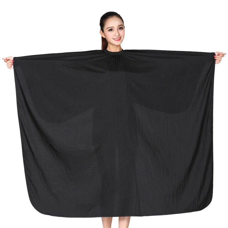 Custom Black Waterproof Comfortable Lightweight Polyester Makeup Capes Barber Apron Salon Cape Gown Hair Does Not Stick Custom