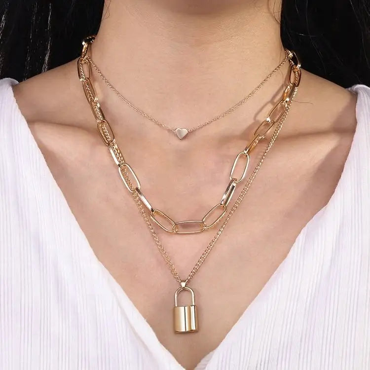 Romantic Style Custom Gold Lock Necklace Heart-Shaped Multilayer Necklace for Women Made of Silver and Alloy Gift