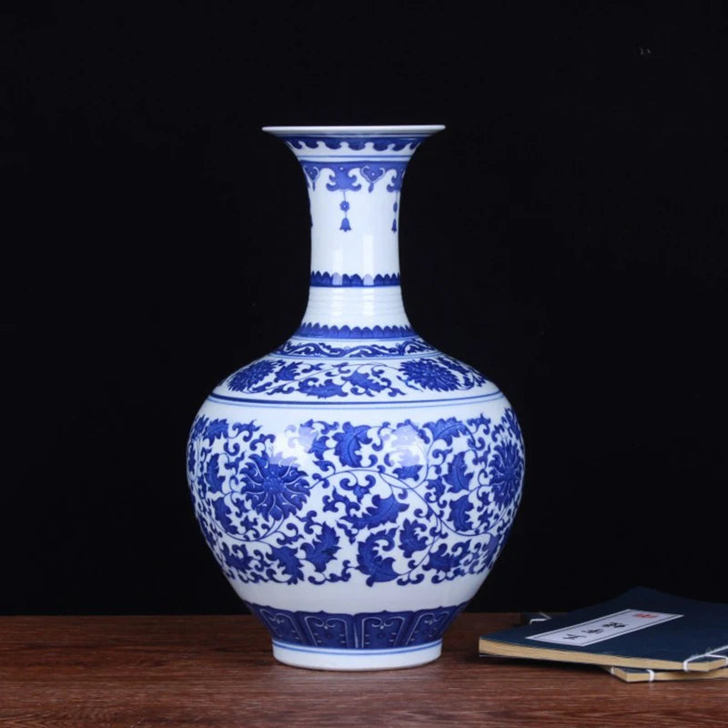 Traditional Chinese Blue and White Porcelain Ceramic Flower Vase Hand-Made for Modern Home & Hotel Decoration