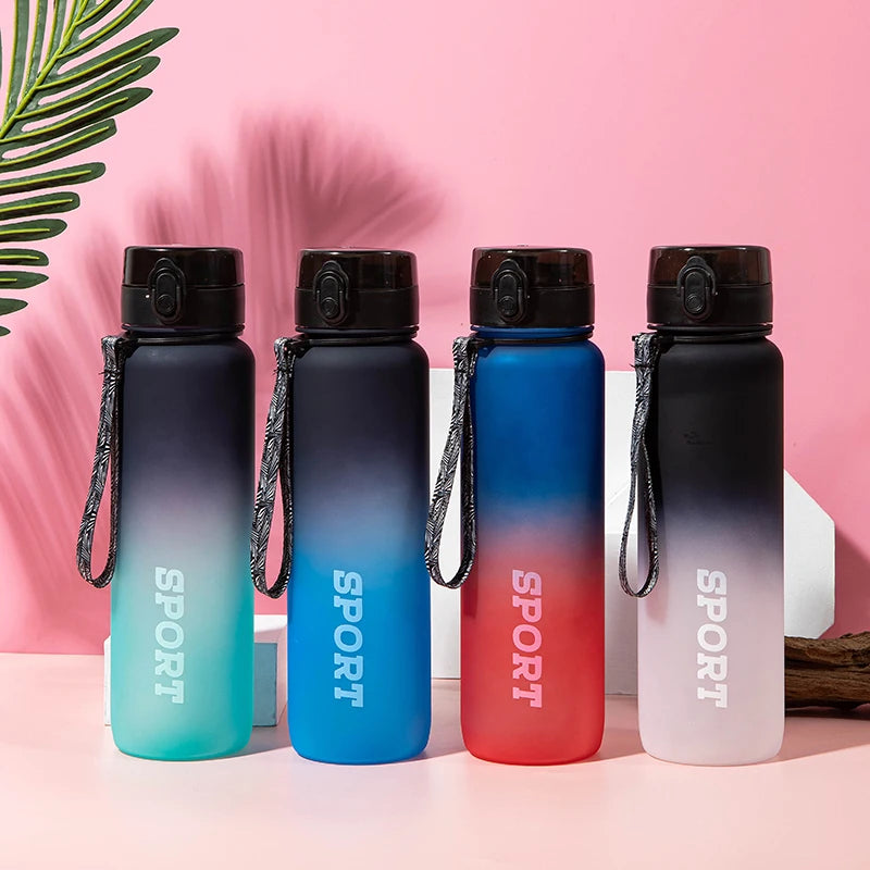 Mikenda Wholesale Strap Gym Motivational Sports Water Bottle 1 Liter Plastic Water Bottle Cute Plastic Water Bottle