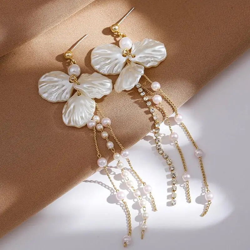 Kaimei 2025 Earring Fashion Jewelry Hot Selling Pearl Shell Tassel Earrings Women's Long Flower White Long Chain Drop Earrings