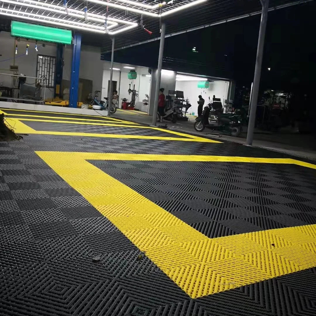 Easy-to-Install  PP Pedal-Resistant Private Garage Floor Modern Interlocking Design for Outdoor Sports Venues Hotels