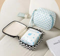 Business Travel Minimalist Cosmetic Storage Bag with Checkerboard Pattern Small Storage Bag Hand-held Small Makeup Bag High