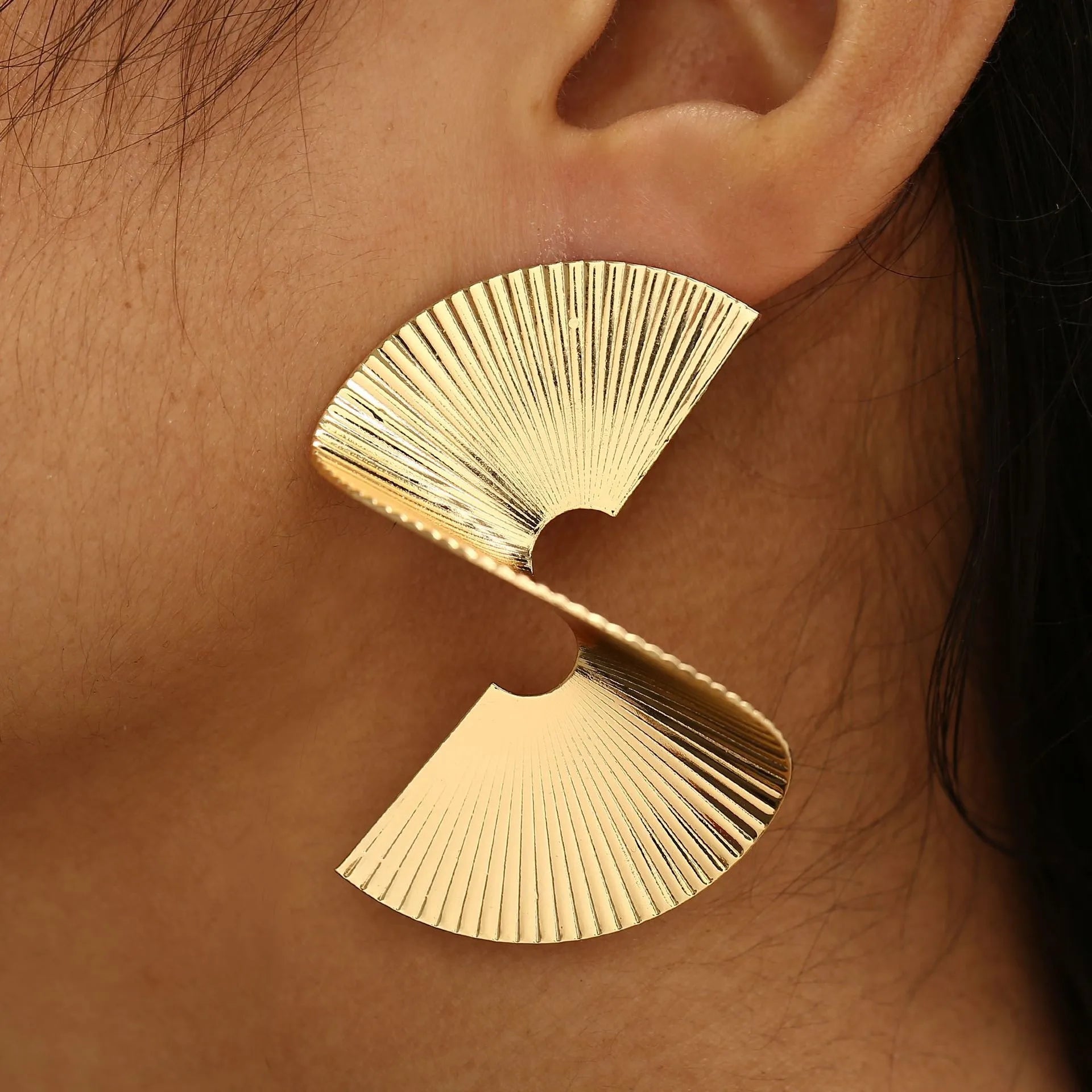 Charm Punk Style Personality Irregular Spiral Fan Leaf Earrings Creative Simple Gold Vintage Hoop Jewelry Set