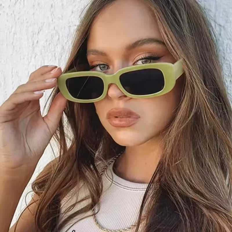 Wholesale New Design Funny Sunglasses Colorful Frame Custom Logo Sunglasses for Men and Women 2024
