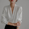 Boutique Wholesale 2026 Spring White Shirt Women's Long-sleeved French Design Niche Retro Silk Top Professional Satin Shirt