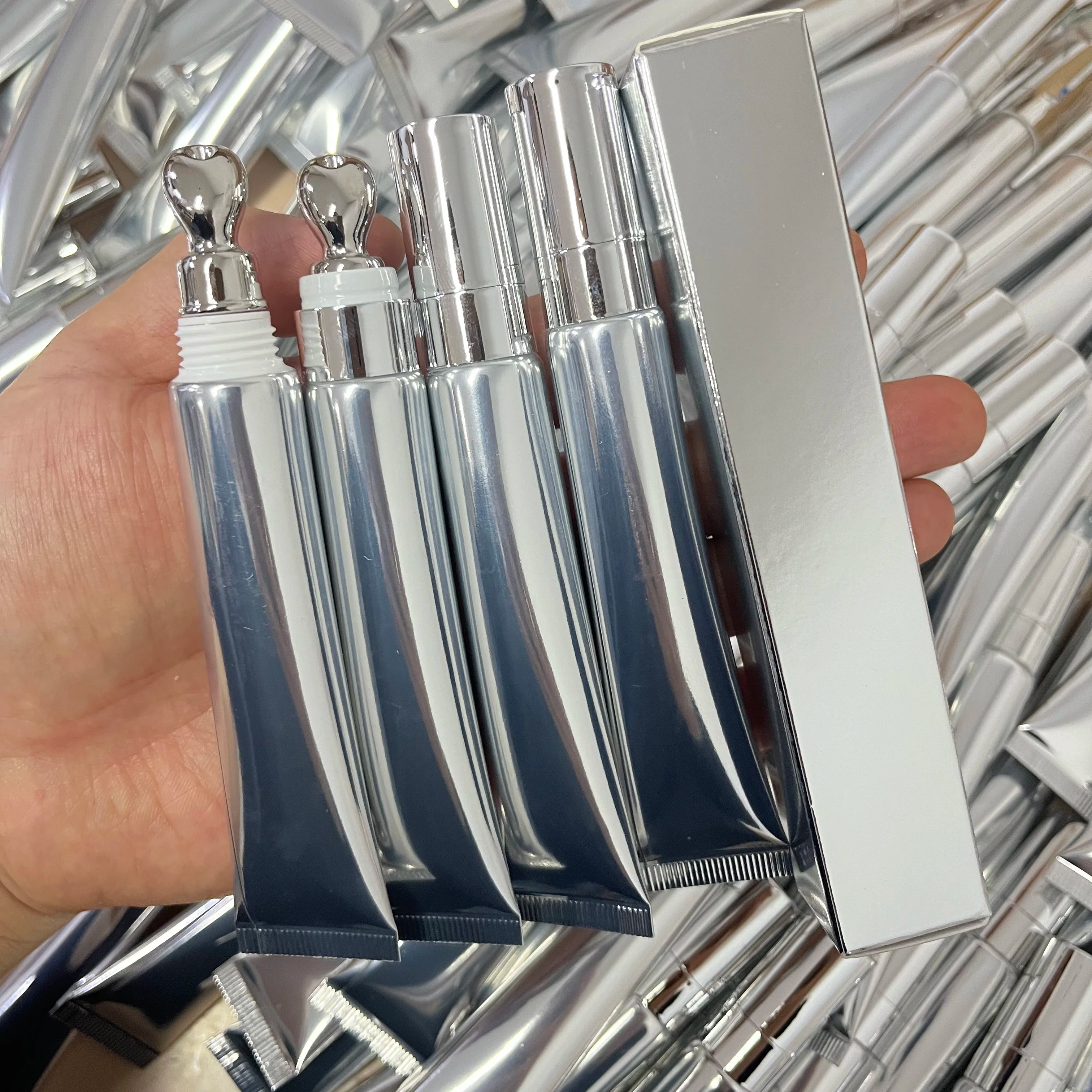Silver Squeeze Unbranded Normal Lip Plump Hyluron Acid Lip Filler Lip Plumper with Private Label