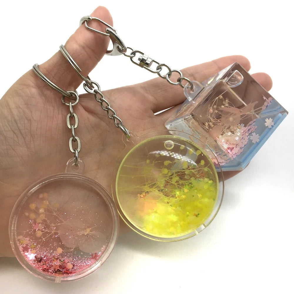 Funky Girl Gifts Custom Keychain Accessories Liquid Floating Glitter Keychain Plastic Water Spangle Keyring with Dry Flower